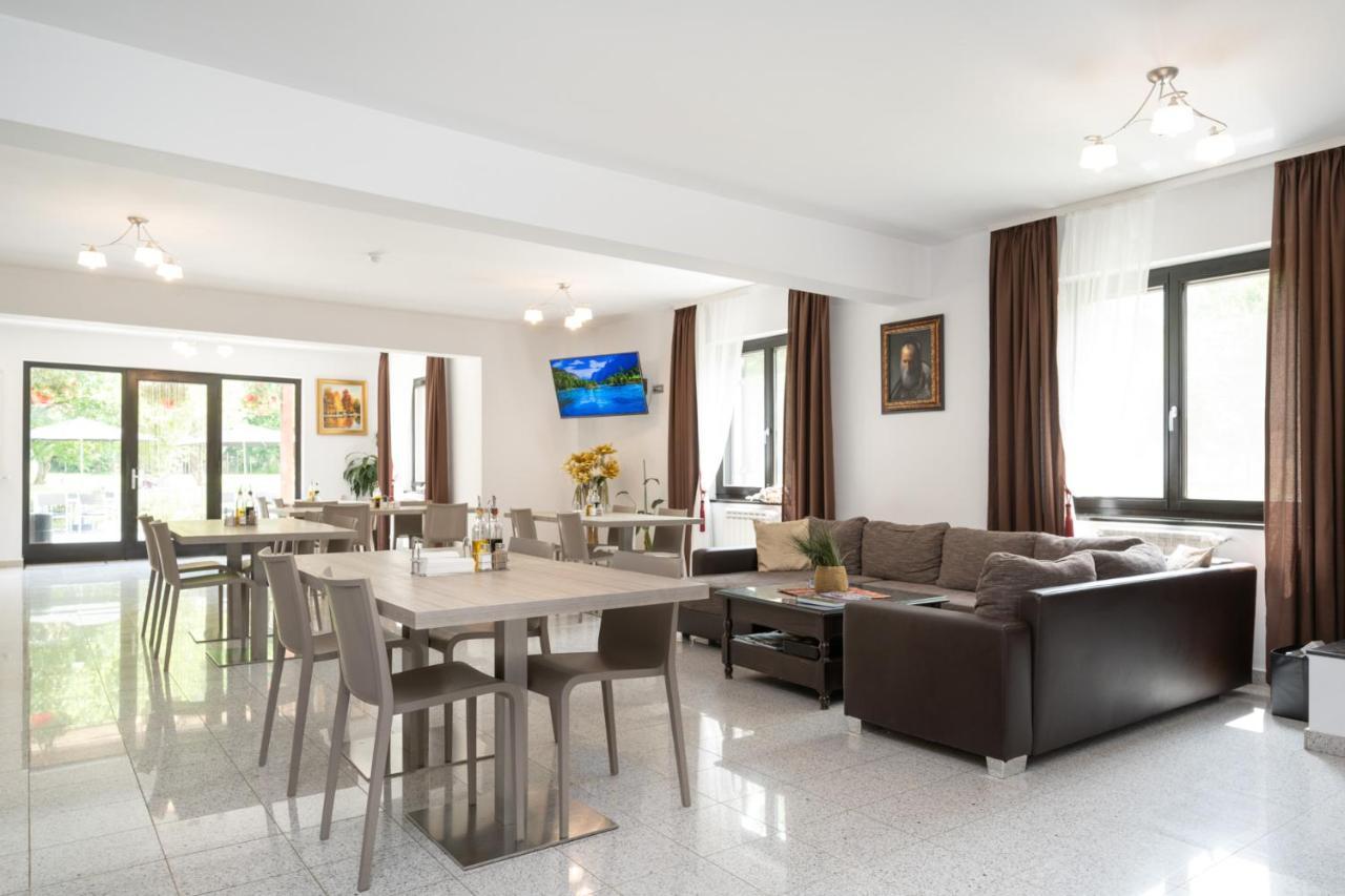 Pensiunea Negoiu Porumbacu de Sus Esterno foto